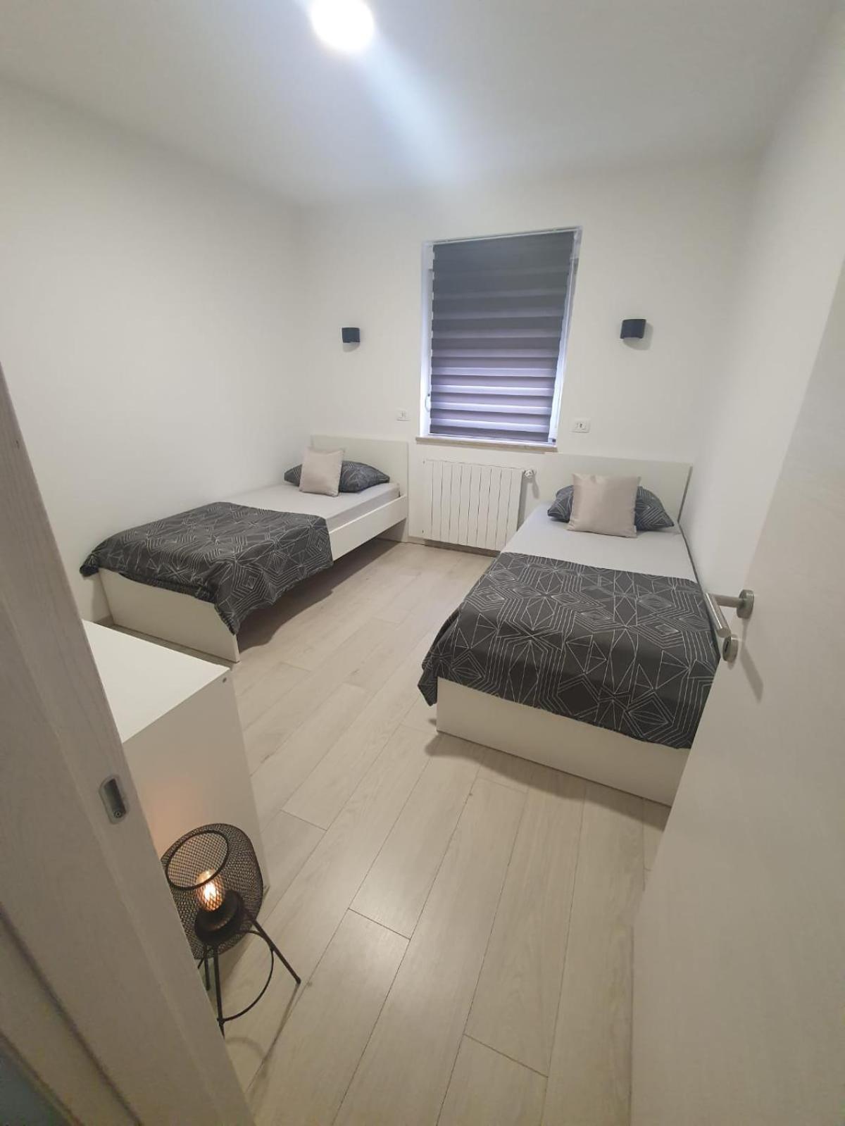 Holiday Home Nikol Pula Exterior photo